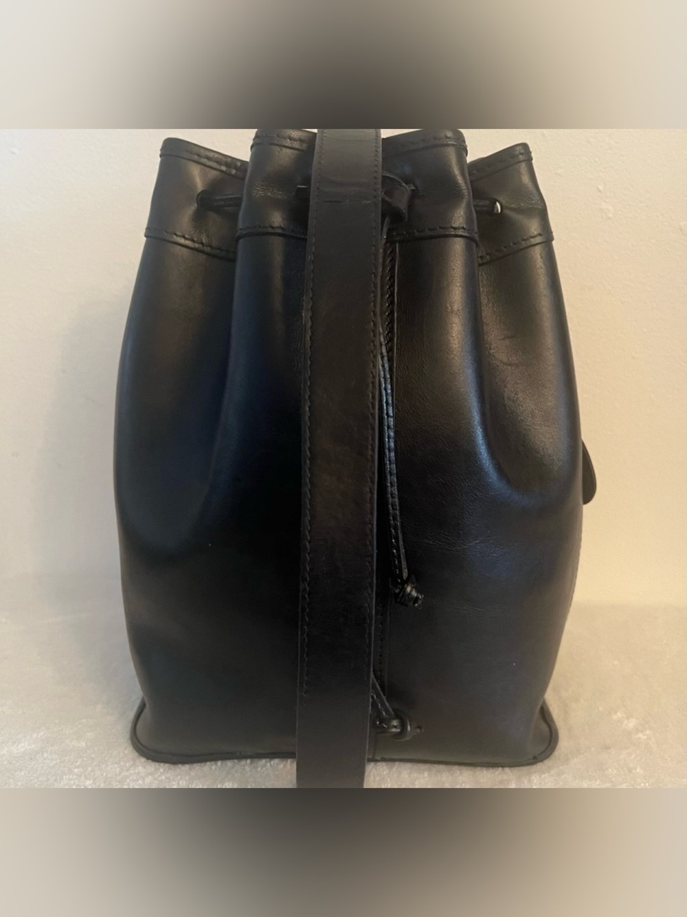 🩷Timberland Black Leather Drawstring Bucket/Sling Bag🩷USA